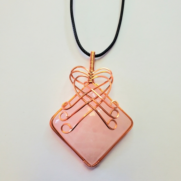 Huge rose quartz square wire wrap necklace - Picture 3 of 4
